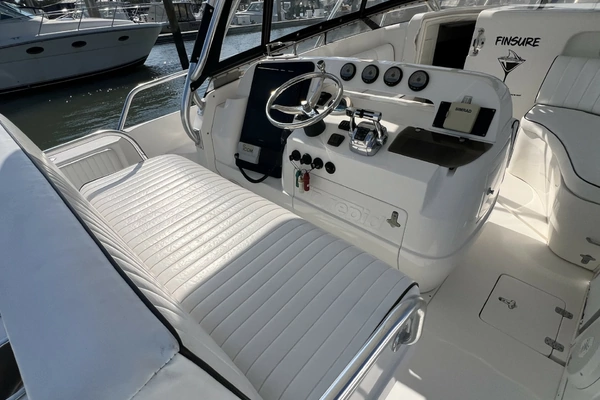 2007 Intrepid 37