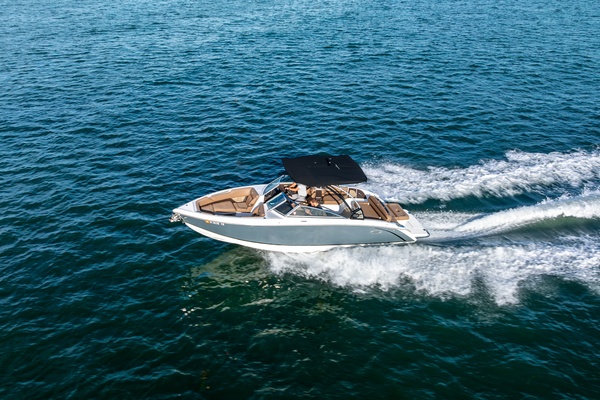 27ft Cobalt Yacht For Sale