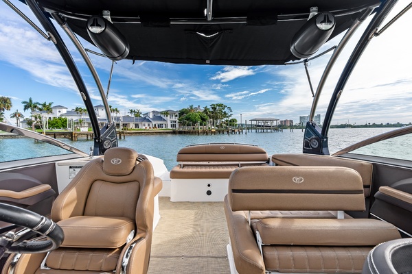27ft Cobalt Yacht For Sale