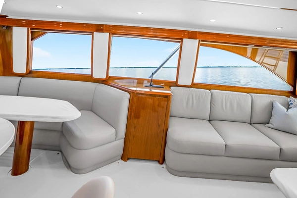 2012 Viking 76