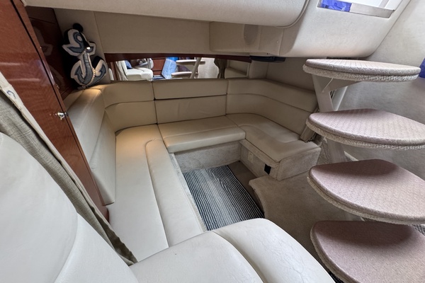 32ft Sea Ray Yacht For Sale
