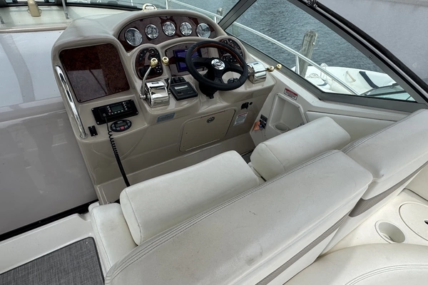 2004 Sea Ray 32