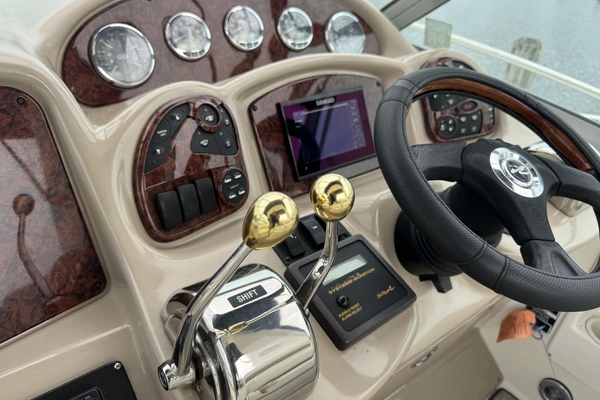 2004 Sea Ray 32