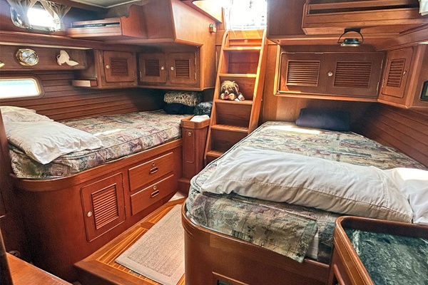 BEAU GESTE 60ft Little Harbor Yacht For Sale