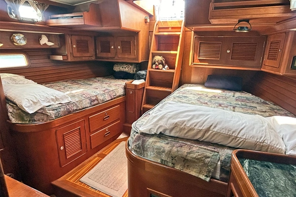 Little Harbor 60 Yacht For Sale