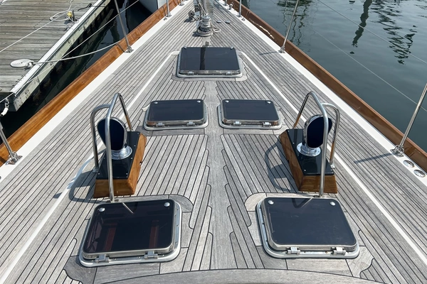 Photo of the 1994 Little Harbor 60 "BEAU GESTE"
