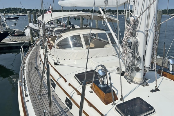 Photo of the 1994 Little Harbor 60 "BEAU GESTE"