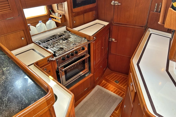 Little Harbor 60 Yacht For Sale