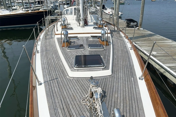 Photo of the 1994 Little Harbor 60 "BEAU GESTE"