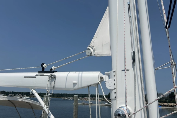 Photo of the 1994 Little Harbor 60 "BEAU GESTE"