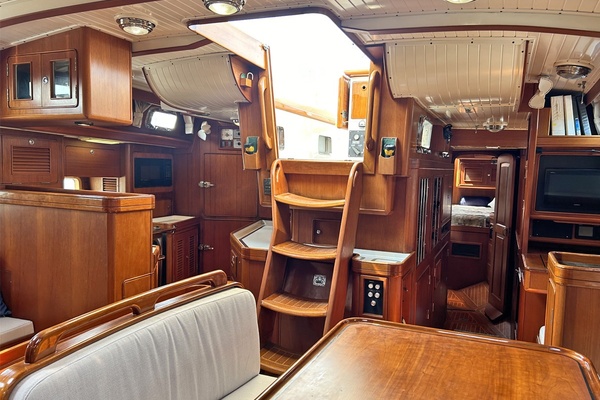 BEAU GESTE 60ft Little Harbor Yacht For Sale
