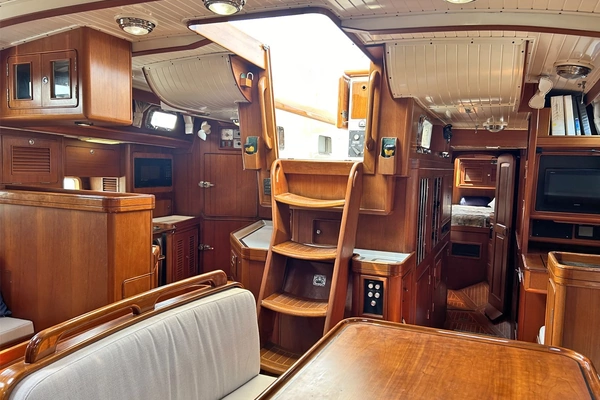 Little Harbor 60 Yacht For Sale