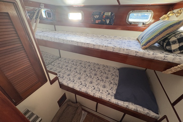 Cumbia 54ft Custom Yacht For Sale