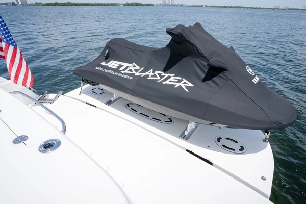 Sea Ray Sedan Bridge Yacht For Sale