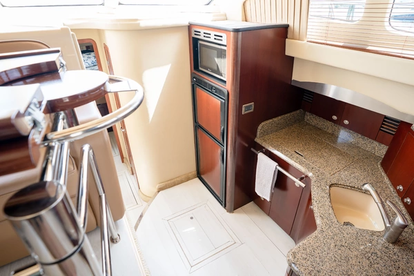 Sea Ray Sedan Bridge Yacht For Sale
