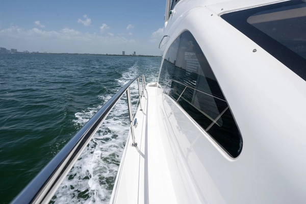 Sea Ray Sedan Bridge Yacht For Sale