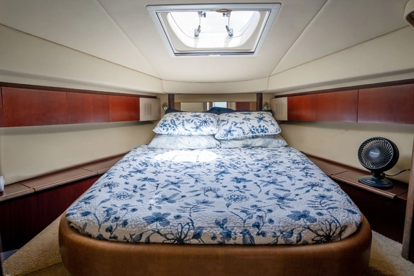 Sea Ray Sedan Bridge Yacht For Sale