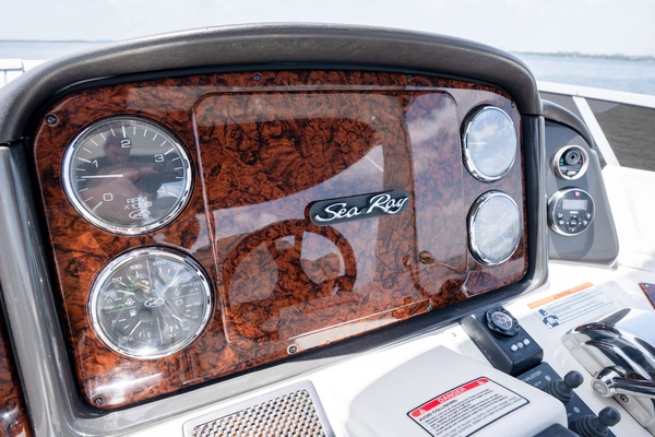 Sea Ray Sedan Bridge Yacht For Sale