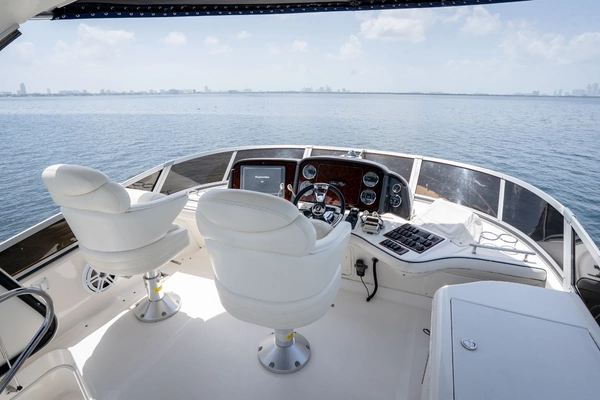 Sea Ray Sedan Bridge Yacht For Sale