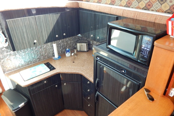 Pisces Dream 37ft Silverton Yacht For Sale