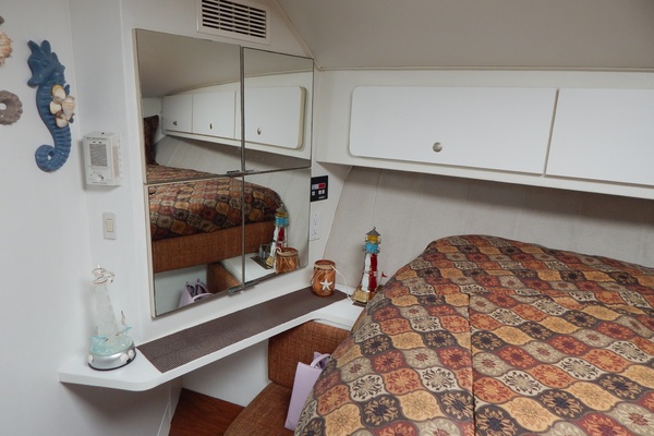 Pisces Dream 37ft Silverton Yacht For Sale