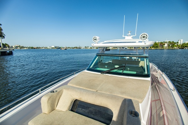 37ft Axopar Yacht For Sale