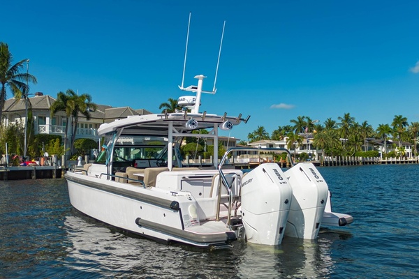37ft Axopar Yacht For Sale