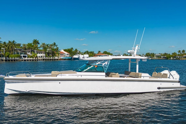 37-ft-Axopar-2025-Sun Top- Fort Lauderdale Florida United States  yacht for sale