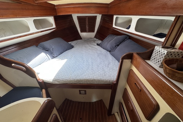 Baron 40ft Custom Yacht For Sale