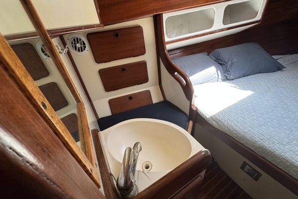 Baron 40ft Custom Yacht For Sale