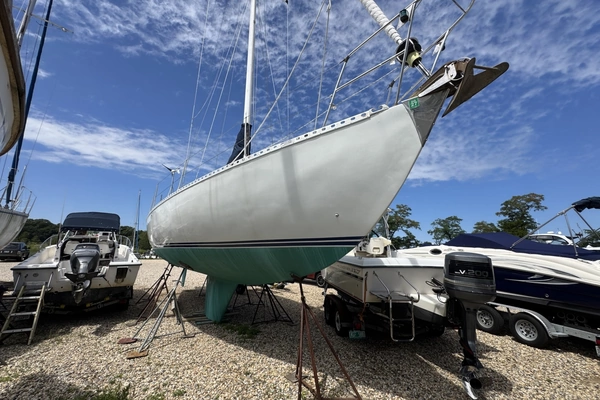 40-ft-Custom-1987--Baron East Hampton New York United States  yacht for sale