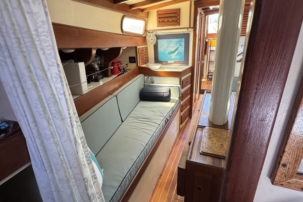 Baron 40ft Custom Yacht For Sale