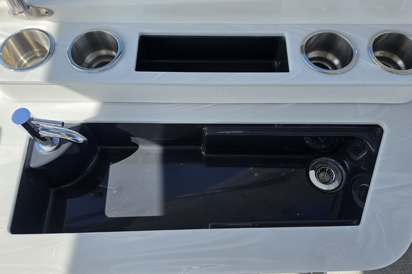 Raft 2 0 29ft Formula Yacht For Sale