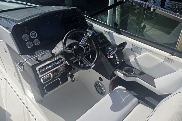 Raft 2 0 29ft Formula Yacht For Sale