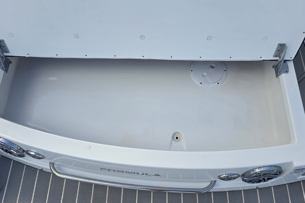 Raft 2 0 29ft Formula Yacht For Sale