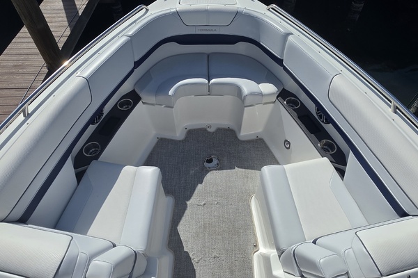 Raft 2 0 29ft Formula Yacht For Sale