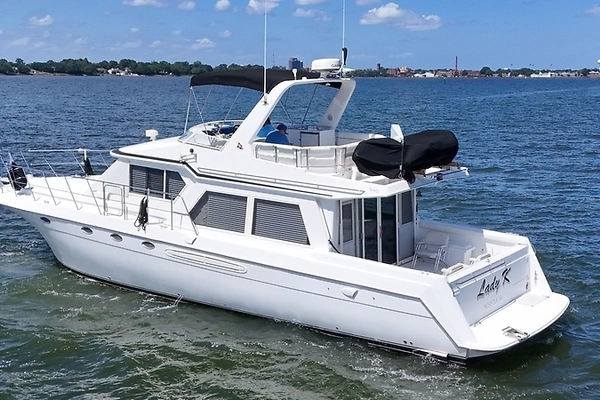 2001 Navigator 53