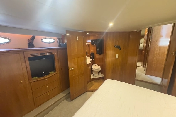 2001 Navigator 53