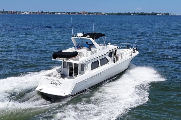 2001 Navigator 53