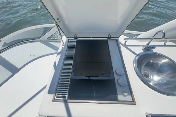 2001 Navigator 53