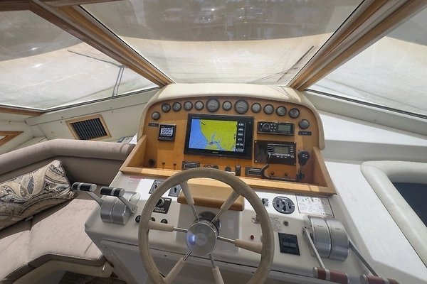 2001 Navigator 53