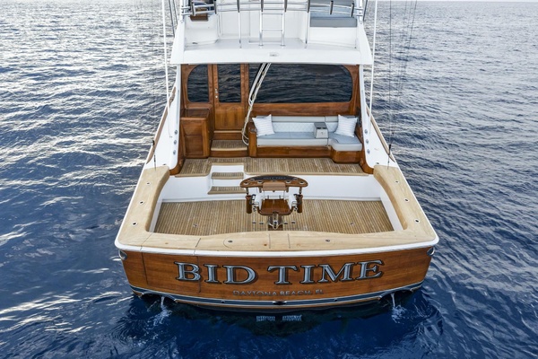 Bid Time 82ft Viking Yacht For Sale