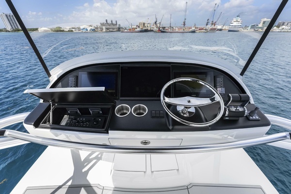 Bid Time 82ft Viking Yacht For Sale