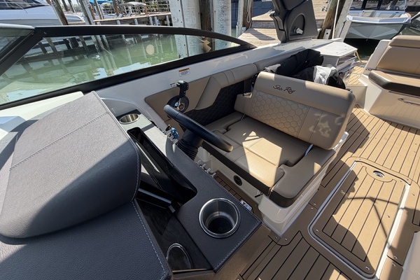 298ft Sea Ray Yacht For Sale