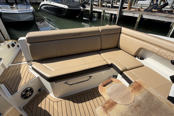 298ft Sea Ray Yacht For Sale