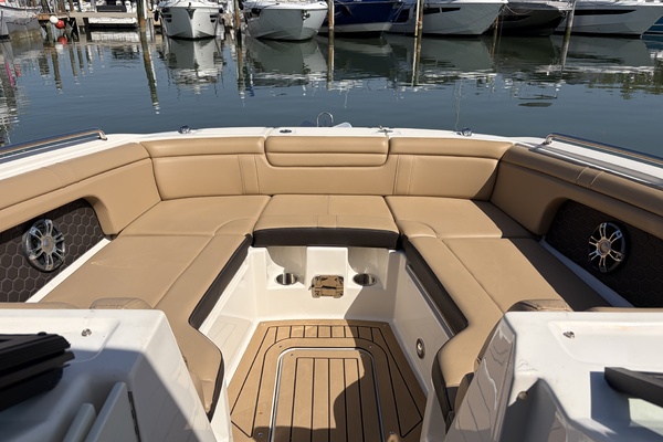 298ft Sea Ray Yacht For Sale