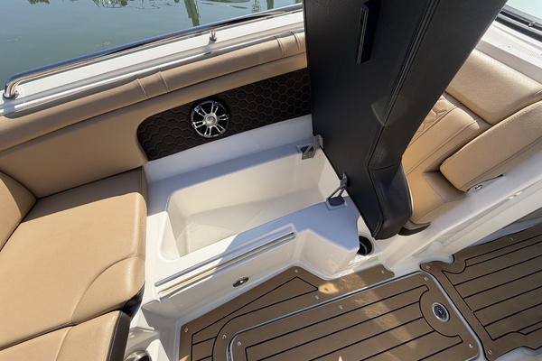 298ft Sea Ray Yacht For Sale