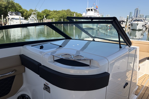 298ft Sea Ray Yacht For Sale