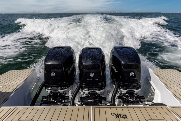 Cruisers Yachts 42 GLS OB Yacht For Sale
