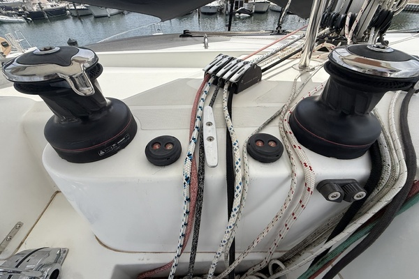 Enchanted Daze 42ft Lagoon Yacht For Sale